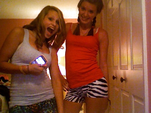 Facebook Friends 64 pict gal